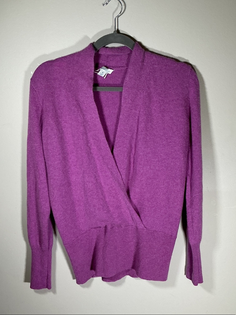 Sundance 100% Cashmere Wrap Sweater Medium Purple Lightweight V-Neck Knit